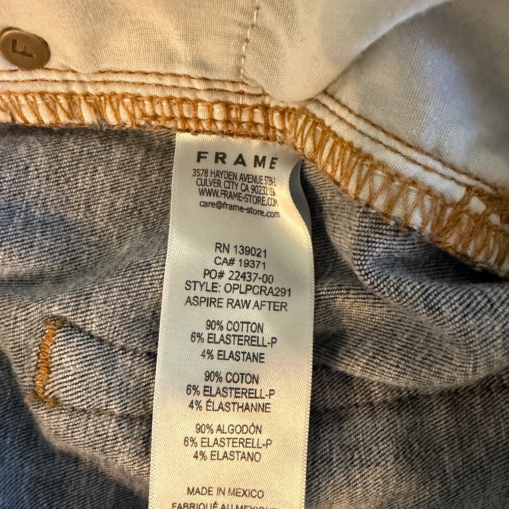 Frame Wide-Leg Jeans - Picture 4 of 5